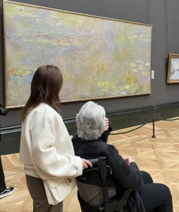 Dr. Perez and her mom appreciate art at a museum.